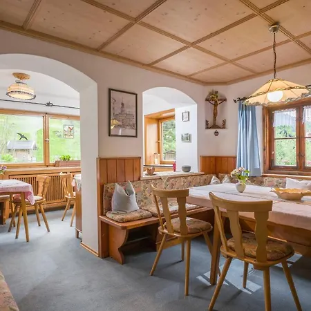 Hotel Gaestehaus Schreyer *